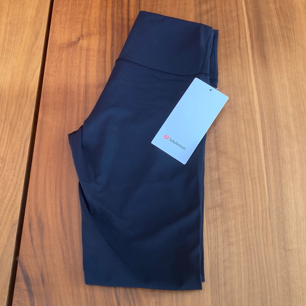 Size 6 black lululemon leggings